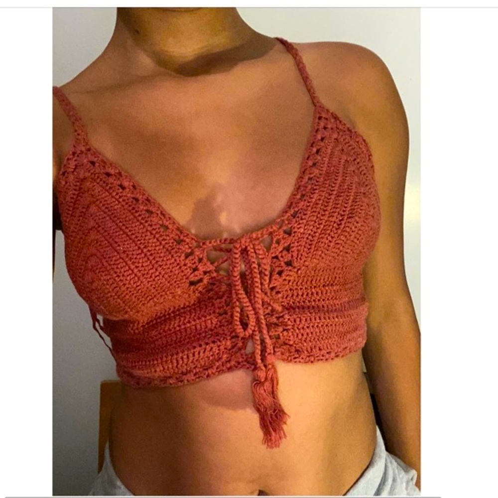 American Eagle Cropped Crochet Knit Top Tassel Tie Front/ Rust Brown